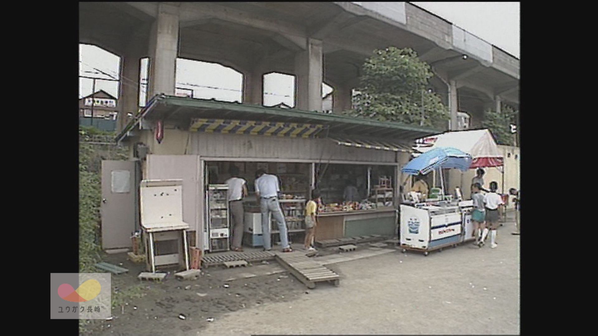 曇天続きの夏…高校野球の大橋球場「売店」売れ行きは例年の半分以下イメージ